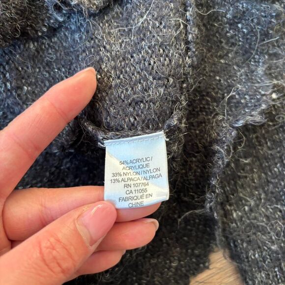 Vintage Black wool sweater with frilly ruffles and button closure boho - Picture 6 of 7